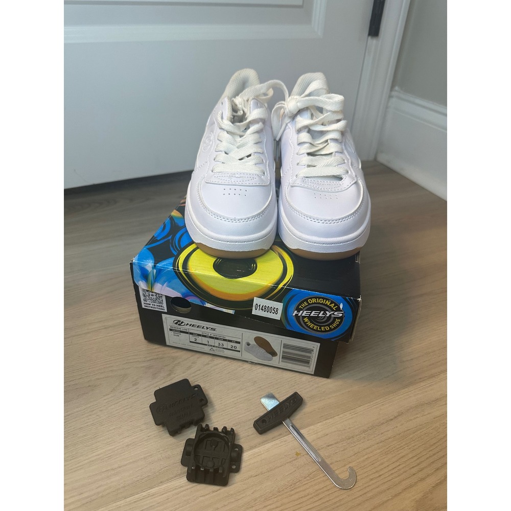 Heelys Reserve‎ Low White Gum Wheeled Skate Shoes Kids Youth 2 HES10518H